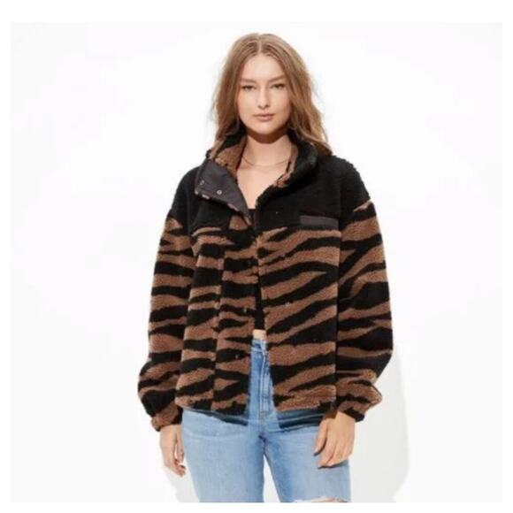 American Eagle Brown & Black Fuzzy Sherpa Zebra Stripe Bomber Jacket Size M - Picture 1 of 6